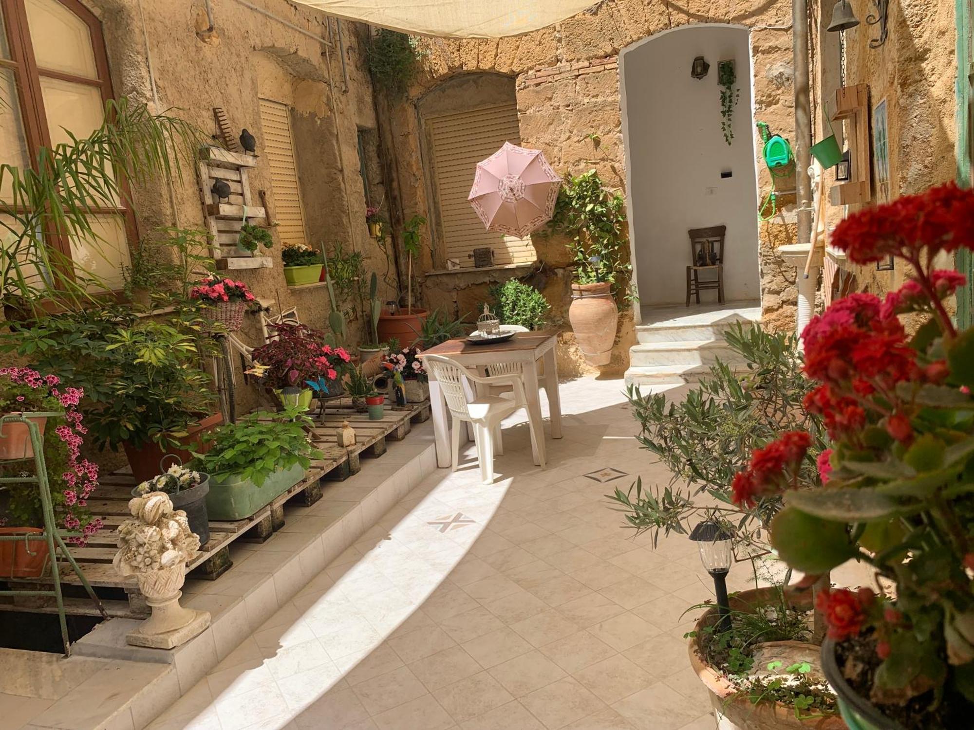 Il Vecchio Cortile Daire Agrigento Dış mekan fotoğraf