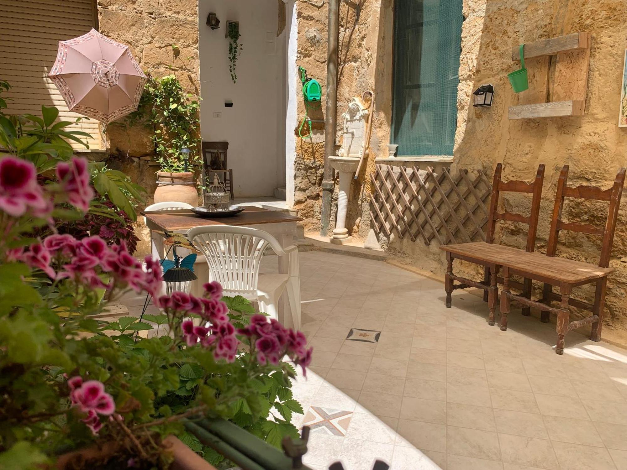 Il Vecchio Cortile Daire Agrigento Dış mekan fotoğraf