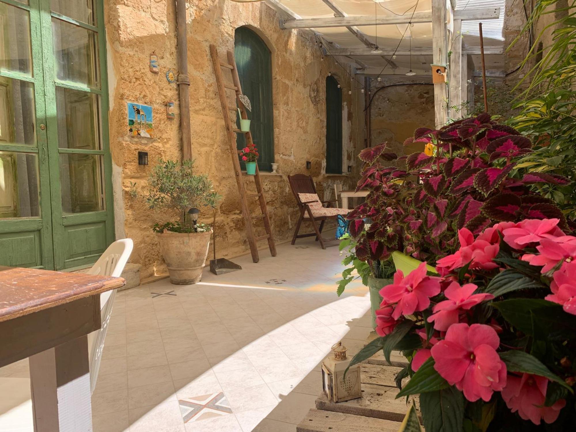 Il Vecchio Cortile Daire Agrigento Dış mekan fotoğraf