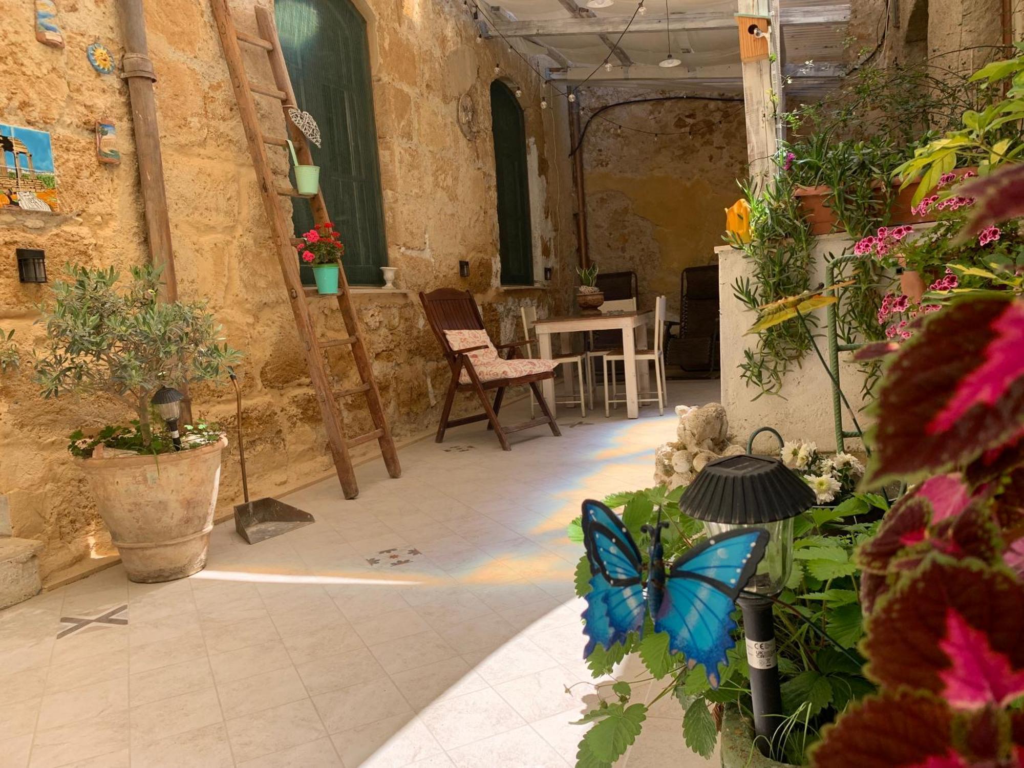 Il Vecchio Cortile Daire Agrigento Dış mekan fotoğraf